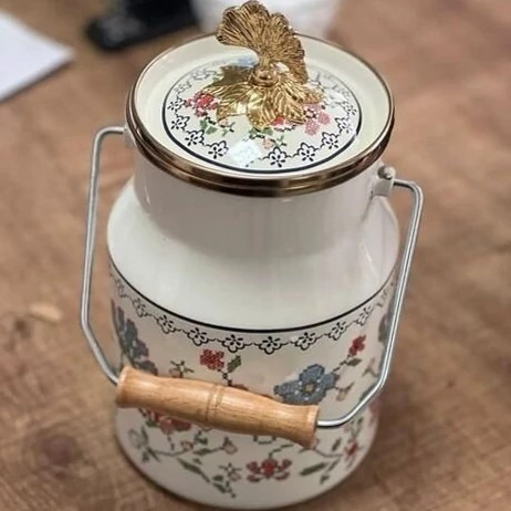 دبه لعابی روغن و شیر 2 لیتری میس بتی ترکیه در 4 طرح